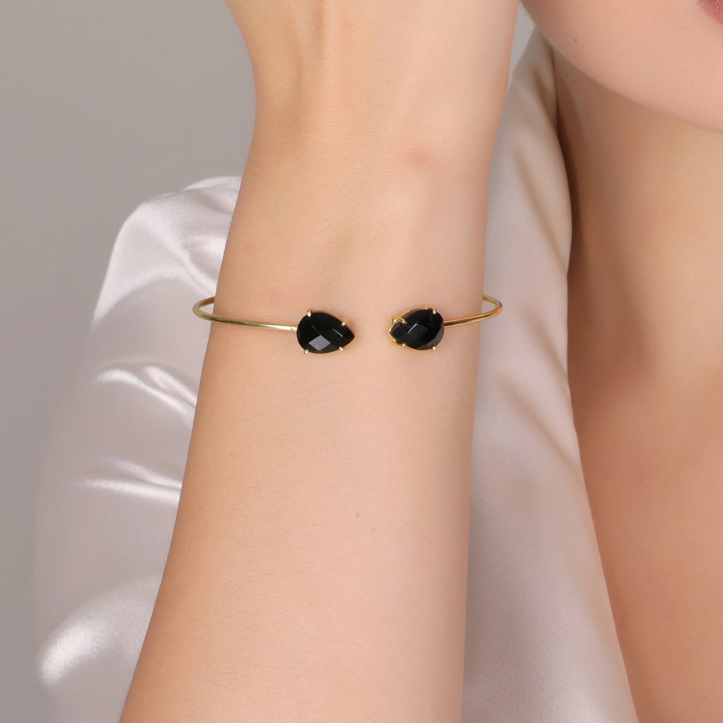 DUA 18K Gold Plated Brass Cuff Bracelet — Black Onyx Pear Gemstone Bangle for Women