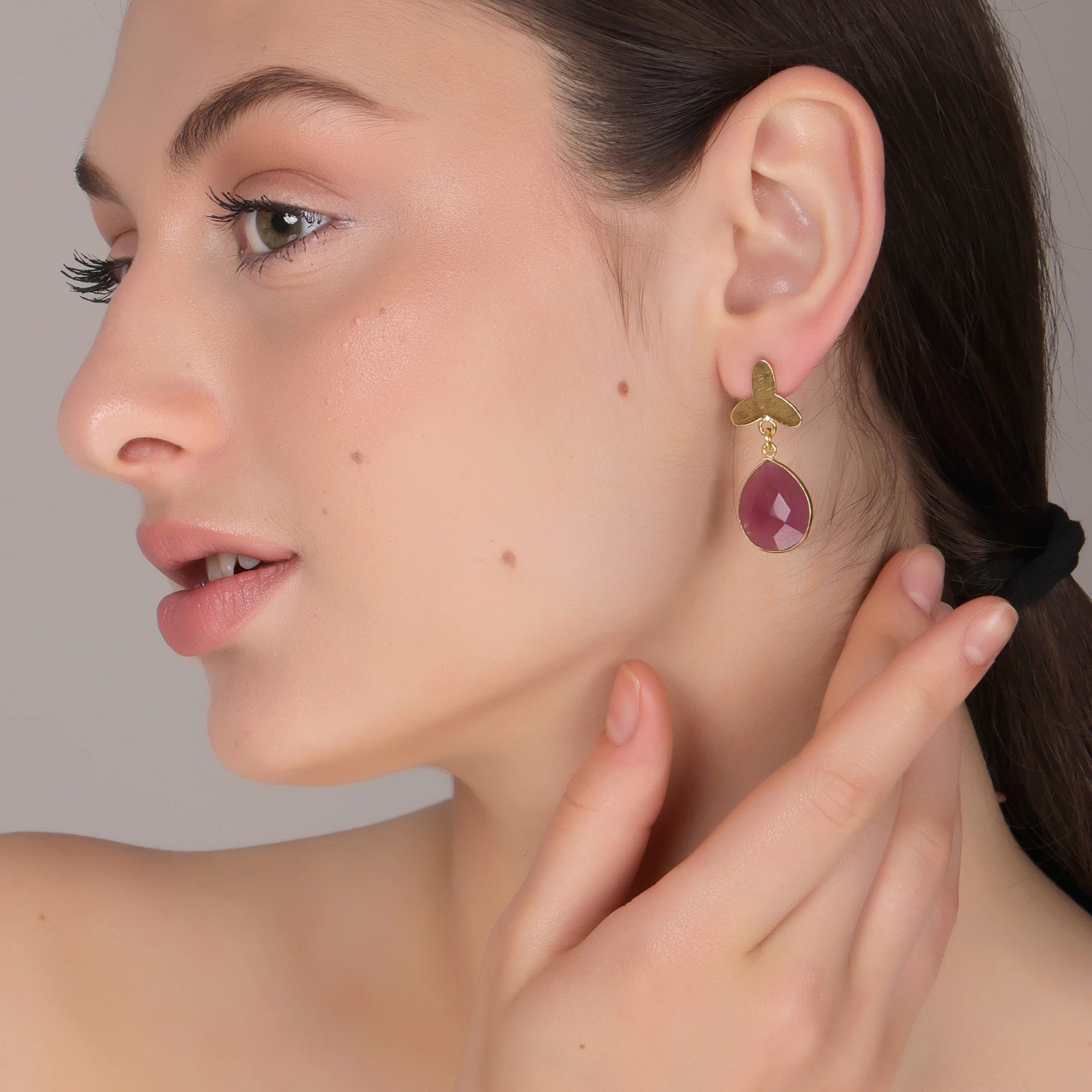 Handmade Dua Pink Jade Flower Pear Drop Earrings 18K Gold Plated Brass Trendy Elegant Natural Gemstone Women's Wedding Jewelry