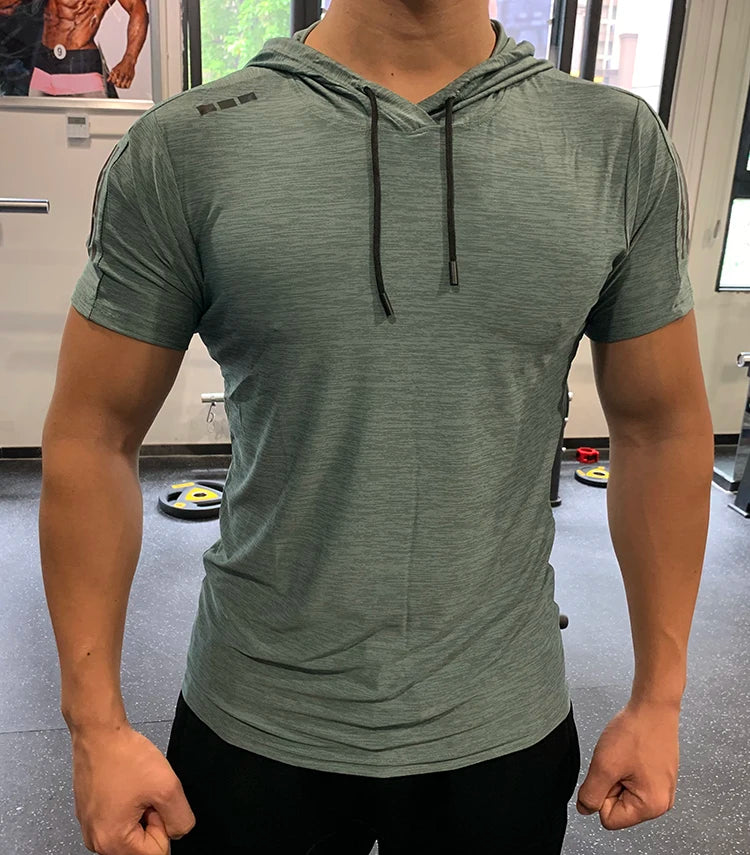 Camiseta deportiva para gimnasio con capucha para correr para hombre, camiseta ajustada de alta elasticidad transpirable de secado rápido para culturismo, camisetas para hombre