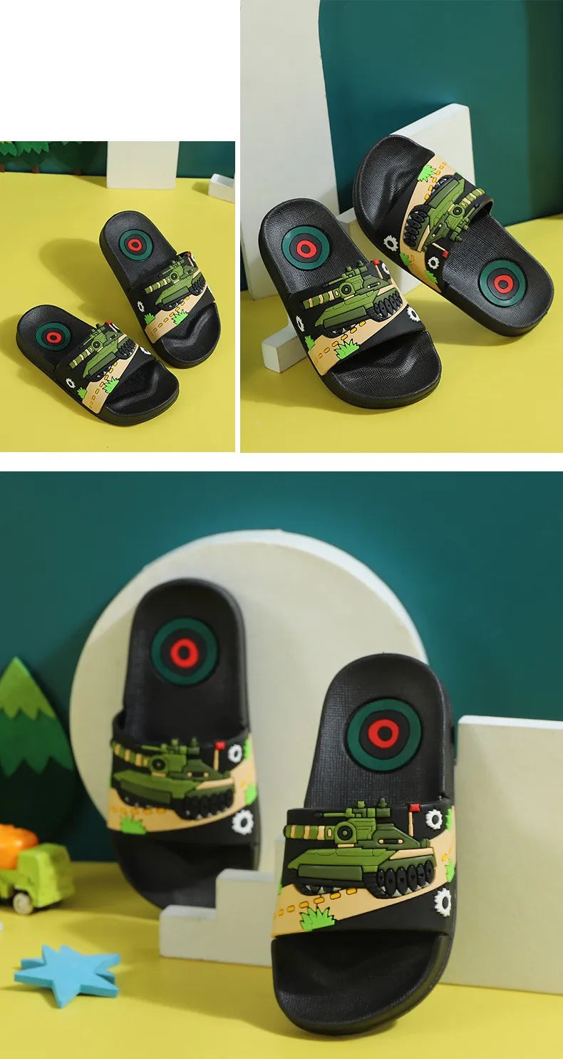 Zapatillas sin mangas de dibujos animados de verano para niños y niñas, chanclas de Pvc para el hogar, sandalias de playa antideslizantes para niños grandes de 3 a 14 años