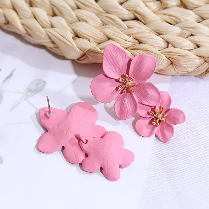 Pendientes coreanos grandes de doble flor para mujer, aretes llamativos de Metal para fiesta en la playa, joyería bohemia de moda, regalo para niña