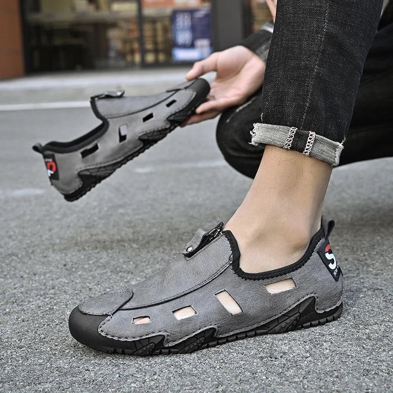 2022 Men's Outdoor Hiking Trekking Beach Hollow Leather Leisure Other Sandals Flat Sandals
