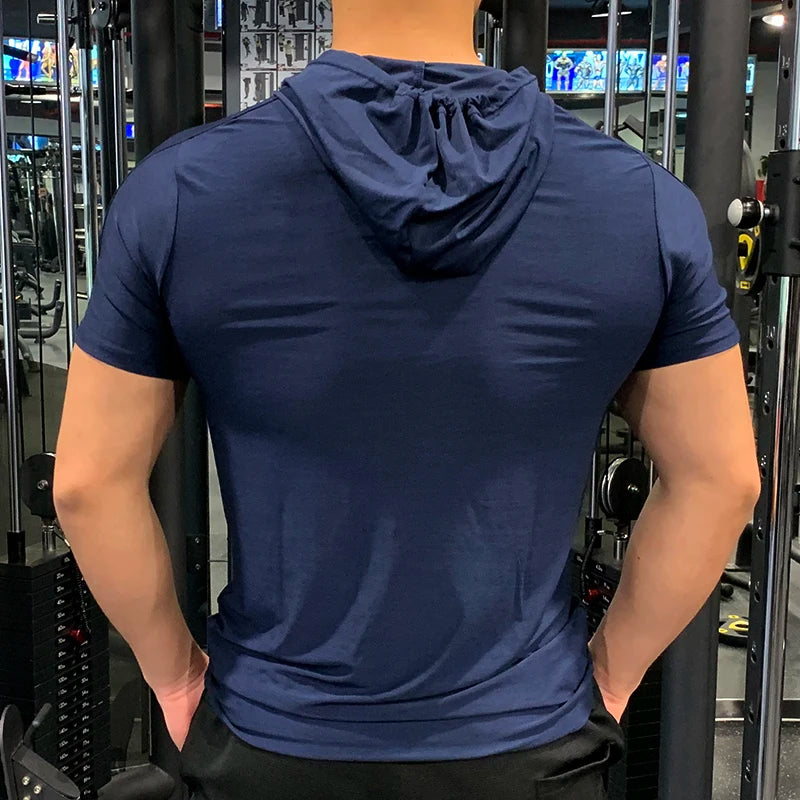 Camiseta deportiva para gimnasio con capucha para correr para hombre, camiseta ajustada de alta elasticidad transpirable de secado rápido para culturismo, camisetas para hombre