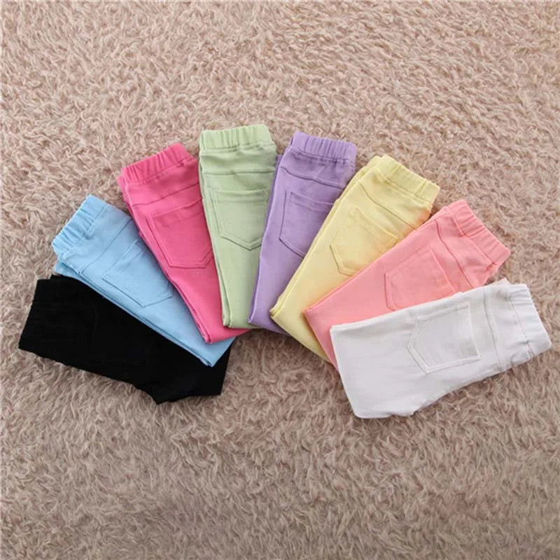 Nueva ropa de otoño para bebés, pantalones vaqueros para niñas, pantalones ajustados de Color caramelo para niños, pantalones largos informales para bebés, pantalones para niñas pequeñas