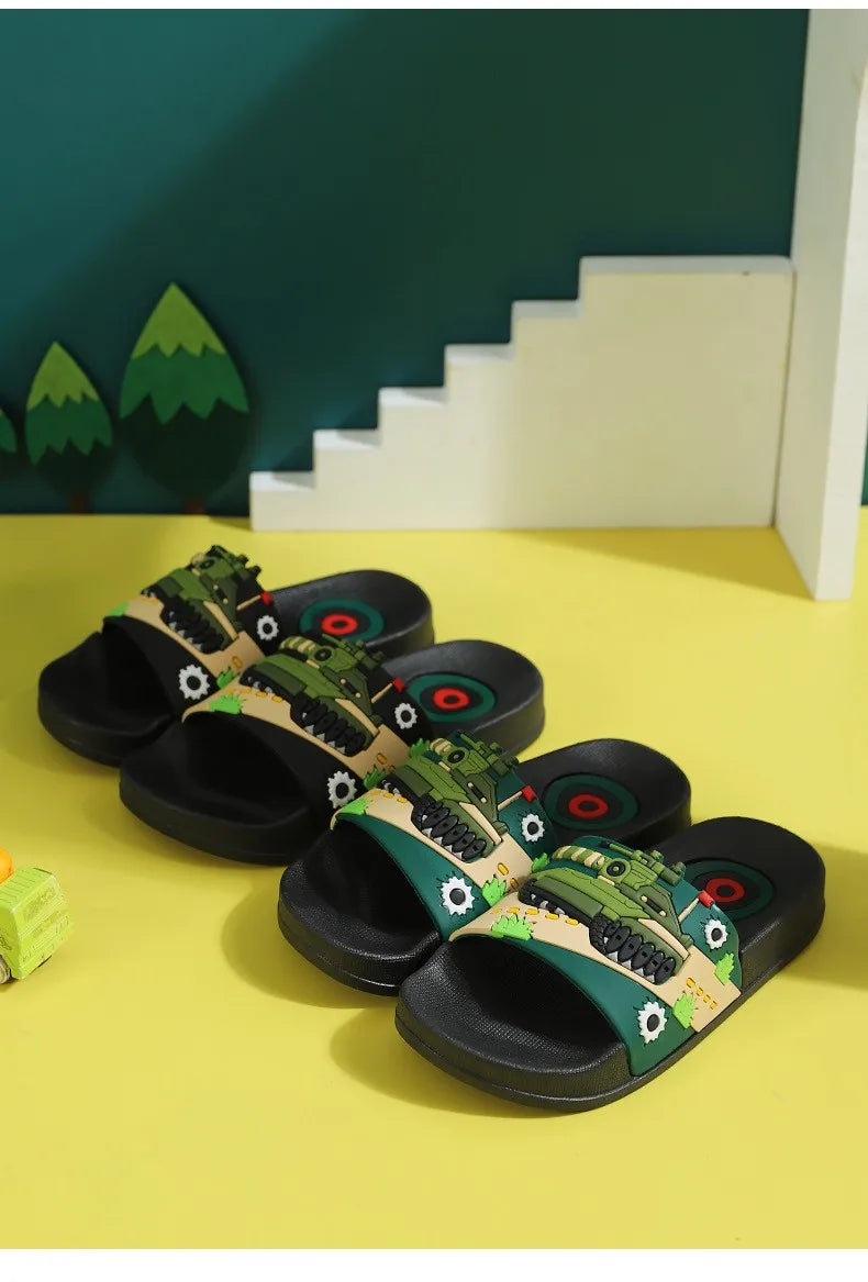 Zapatillas sin mangas de dibujos animados de verano para niños y niñas, chanclas de Pvc para el hogar, sandalias de playa antideslizantes para niños grandes de 3 a 14 años