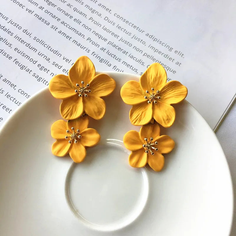 Pendientes coreanos grandes de doble flor para mujer, aretes llamativos de Metal para fiesta en la playa, joyería bohemia de moda, regalo para niña