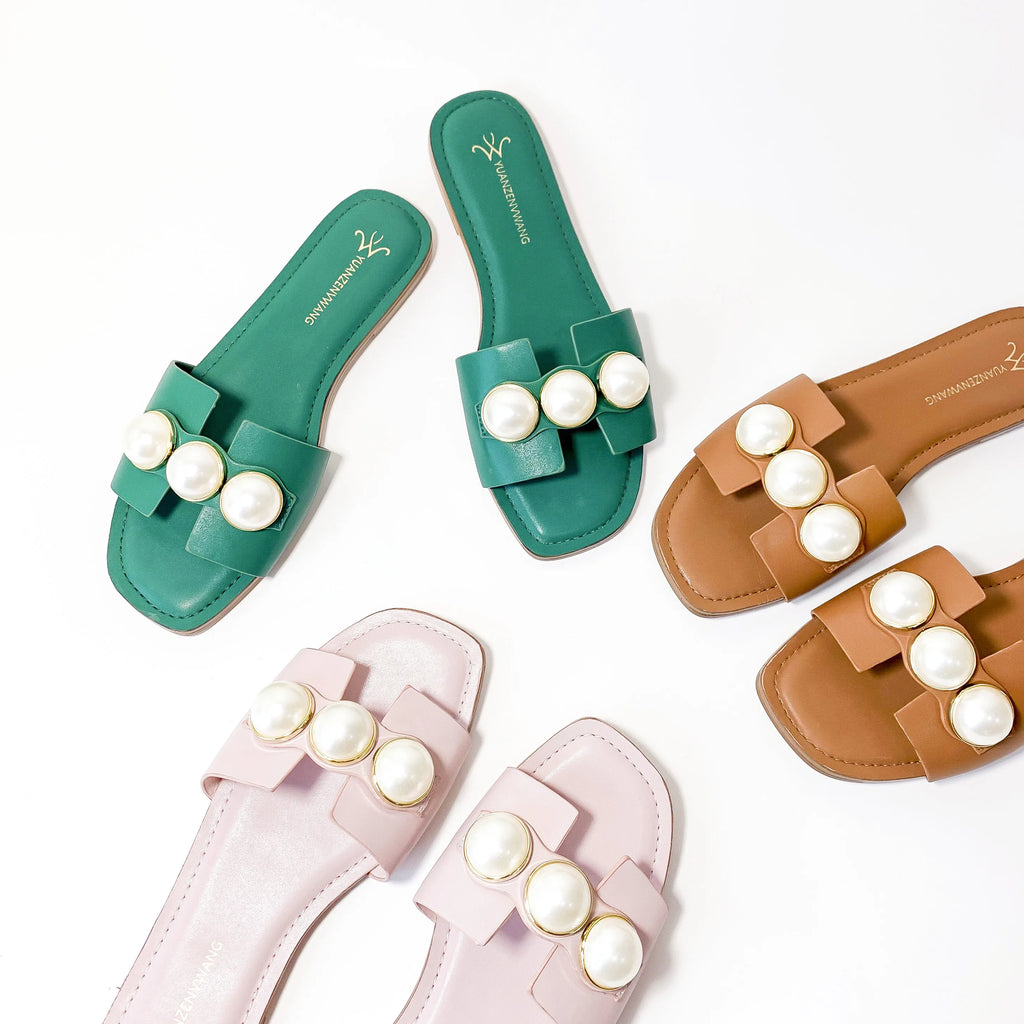 2021 New Wholesale Womens Shoes Summer Pearl Beach slippers European and American H-button Flat Bottomed Open Toe Sandals