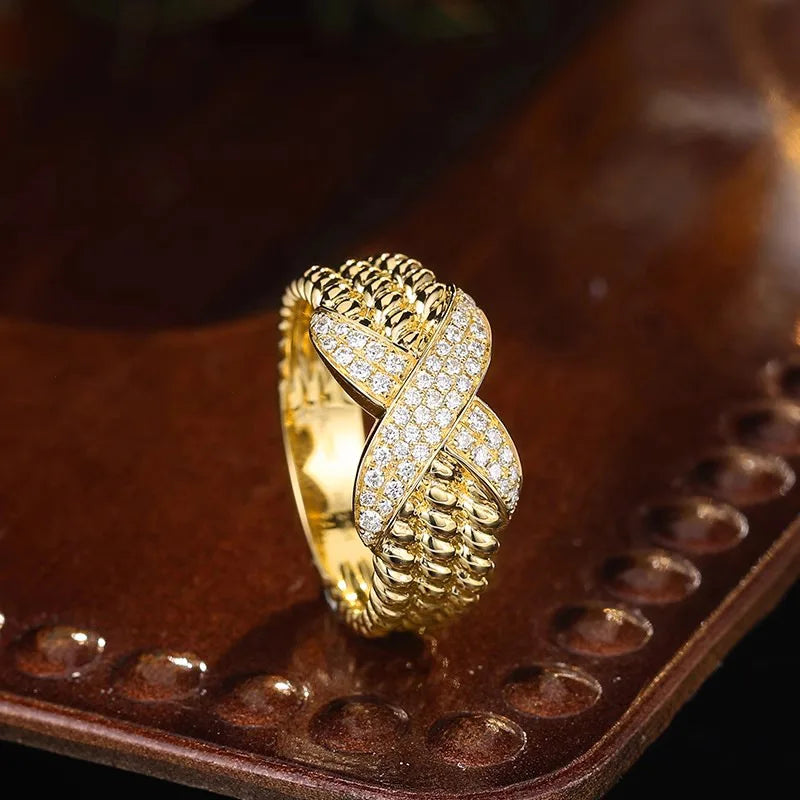 Luxury Women's Yellow Gold Diamond Ring Round Brilliant Cut Natural G Color Engagement Jewelry T0741