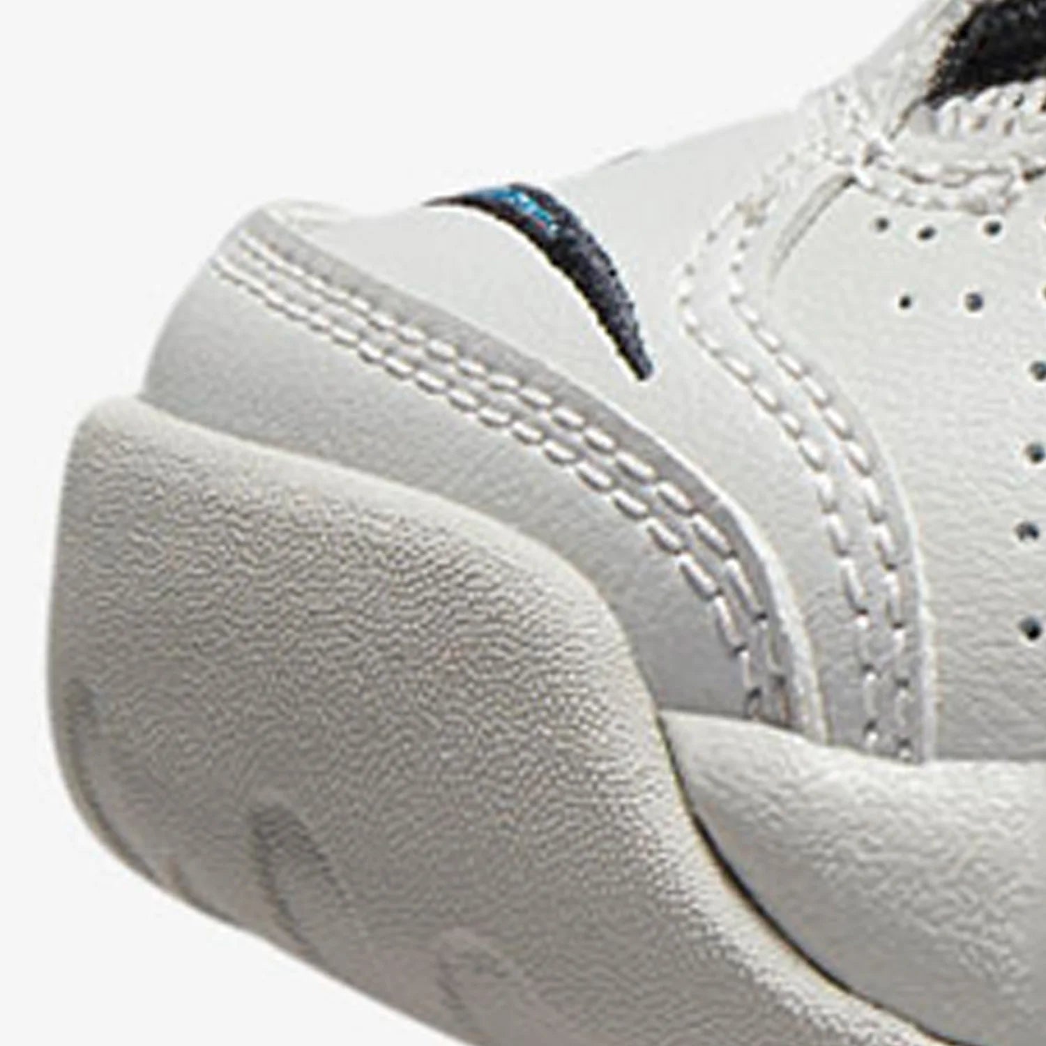 Nike Authentic Autumn New GS Zapatos de baloncesto para entrenamiento deportivo para mujer y jóvenes FJ1389-001