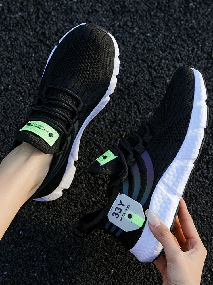 Zapatillas de deporte para hombre, zapatos informales clásicos transpirables, zapatillas de Tenis para hombre, novedad de 2024, zapatos cómodos de malla para exteriores para hombre, Tenis Masculino