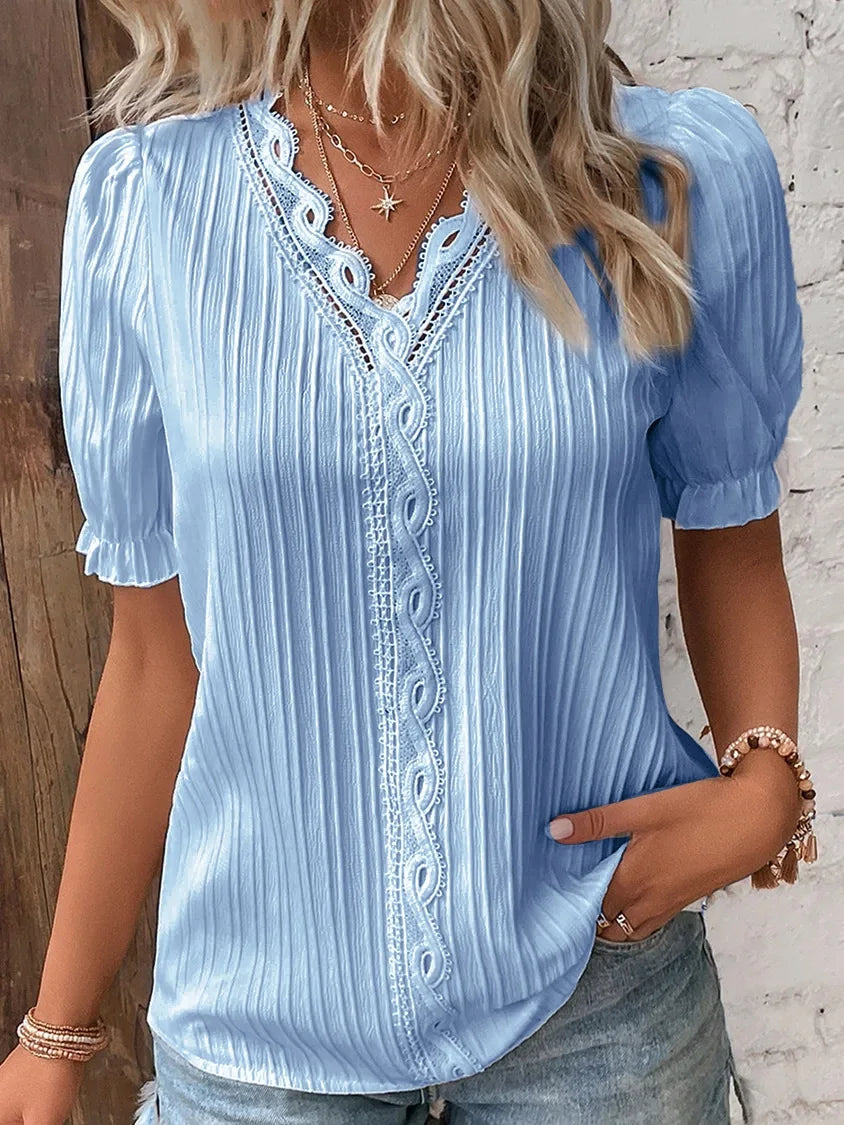 Camiseta nueva de verano para mujer, camiseta Sexy lisa con cuello en V, camisa de manga corta hueca, blusa de talla grande con empalme a la moda, ropa de calle holgada