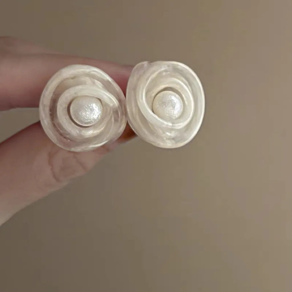 Pendientes de pétalos de flor de Camelia blanca de 24 estilos para mujer, pendientes de circonia con perlas de imitación de lujo, joyería para las orejas de verano para fiesta nupcial
