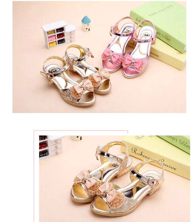 Sandalias de princesa de verano para niños, zapatos antideslizantes de tacón bajo con lentejuelas para niñas, sandalias de playa informales y versátiles con lazo a la moda