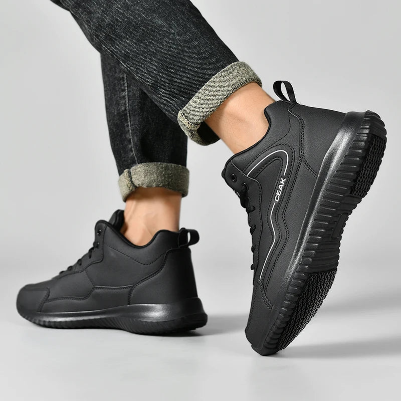 Zapatos de Chef de Hotel para las cuatro estaciones, antideslizantes, impermeables, a prueba de aceite, zapatos de trabajo de cocina, zapatillas ligeras y transpirables para caminar al aire libre para hombres