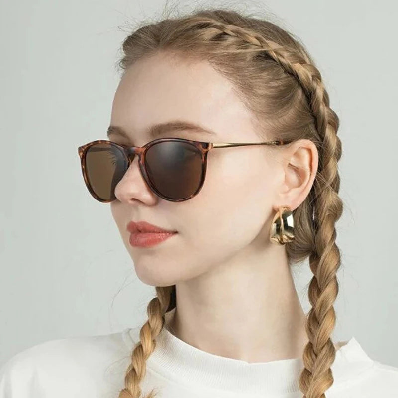 Gafas de sol clásicas con montura metálica populares, gafas de sol redondas para hombres y mujeres, gafas de sol con película reflectante para hombres y mujeres ﻿