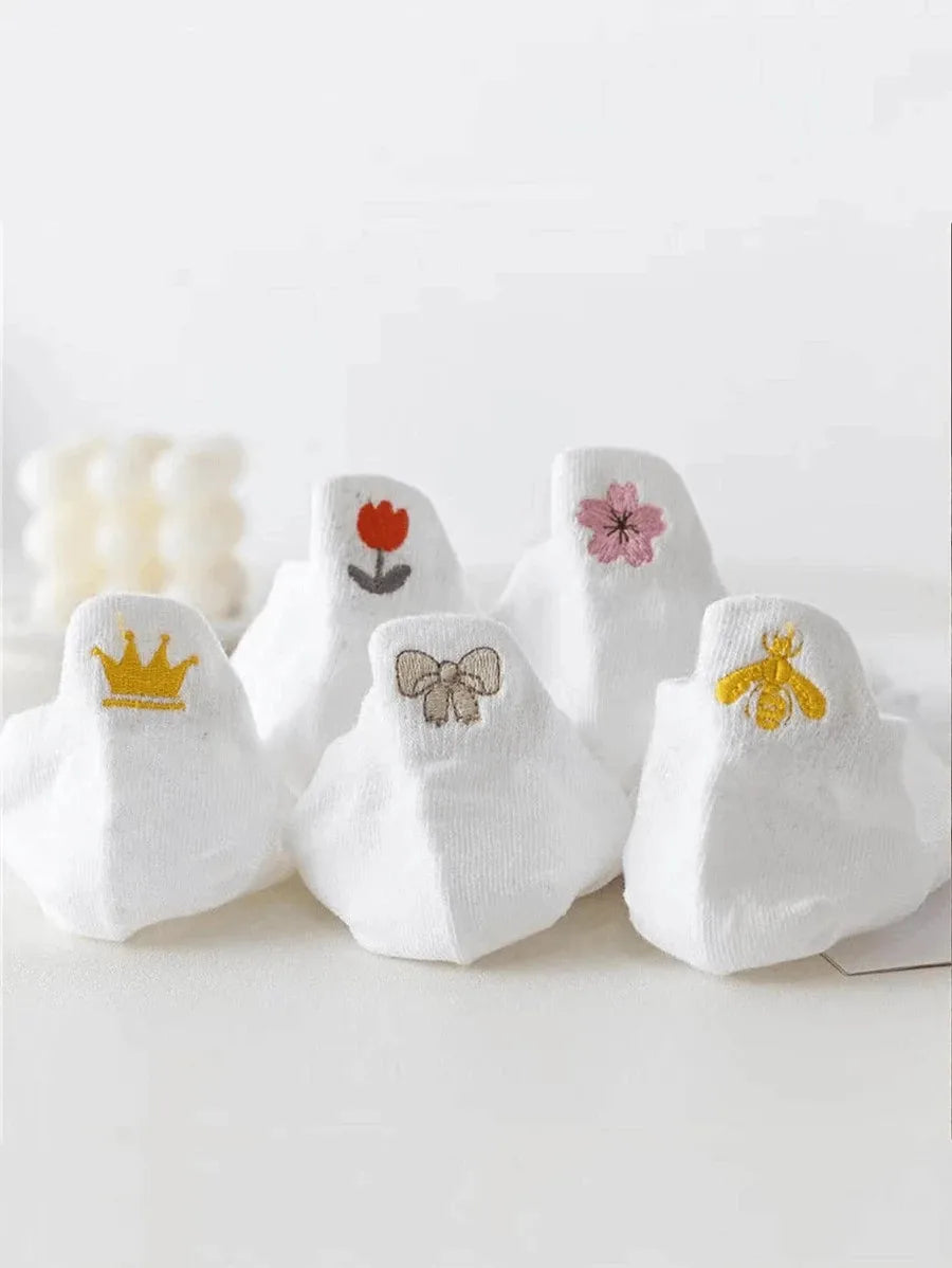 5 pares de calcetines cortos de dibujos animados para mujer, calcetines bonitos y versátiles a la moda con patrón de flores, calcetines transpirables suaves e informales que absorben el sudor