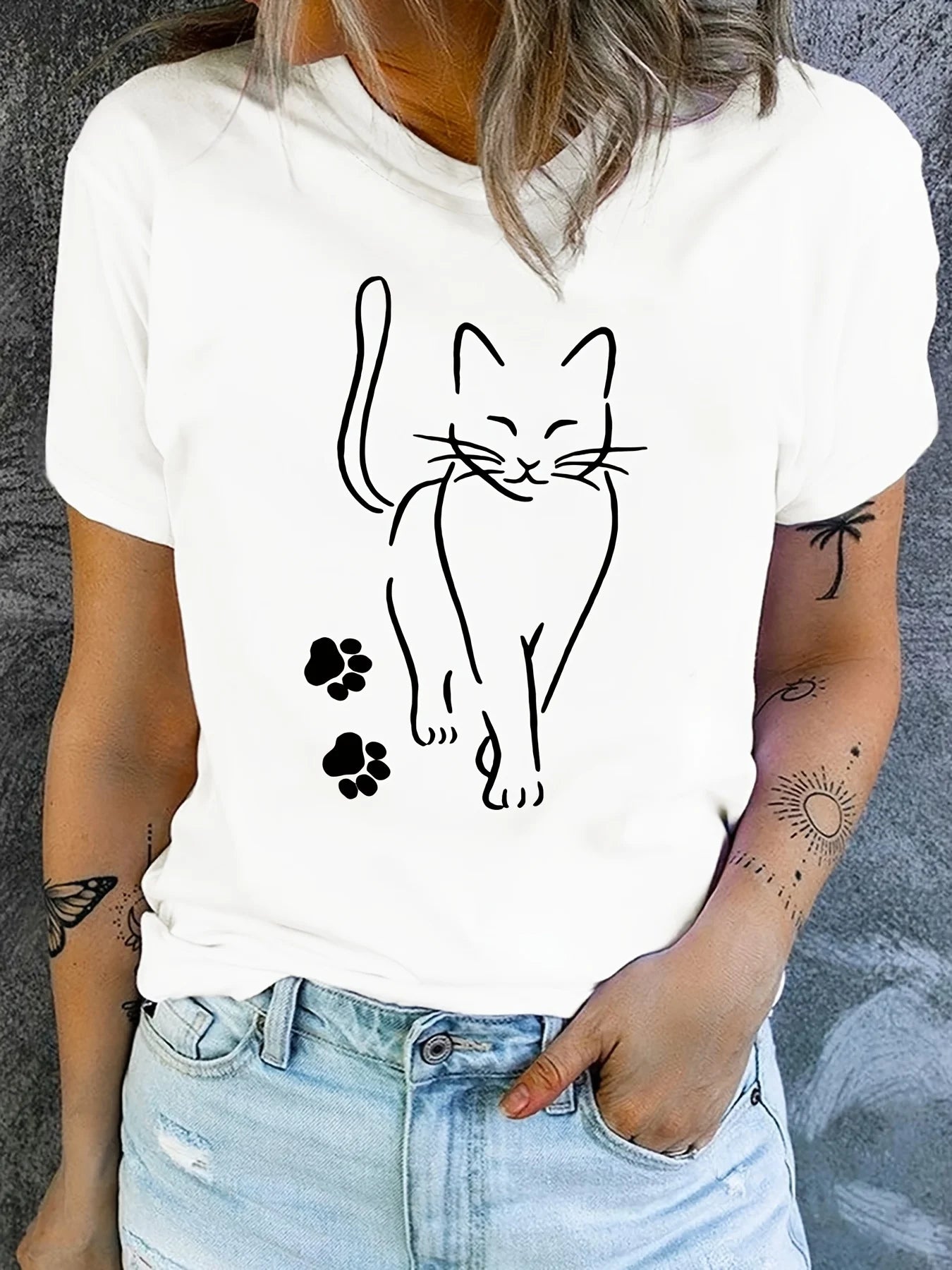 Cute Cat & Paw Print T-shirt Women's Harajuku Short Sleeve Casual Women's T-shirt Clothing Street Tops Tees Aesthetic Clothes