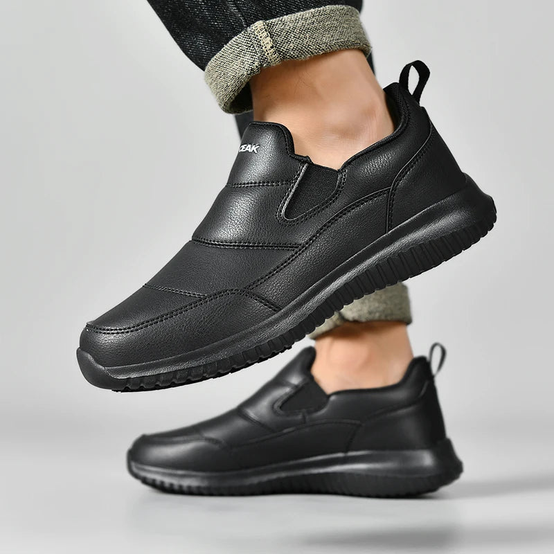 Zapatos de Chef de Hotel para las cuatro estaciones, antideslizantes, impermeables, a prueba de aceite, zapatos de trabajo de cocina, zapatillas ligeras y transpirables para caminar al aire libre para hombres