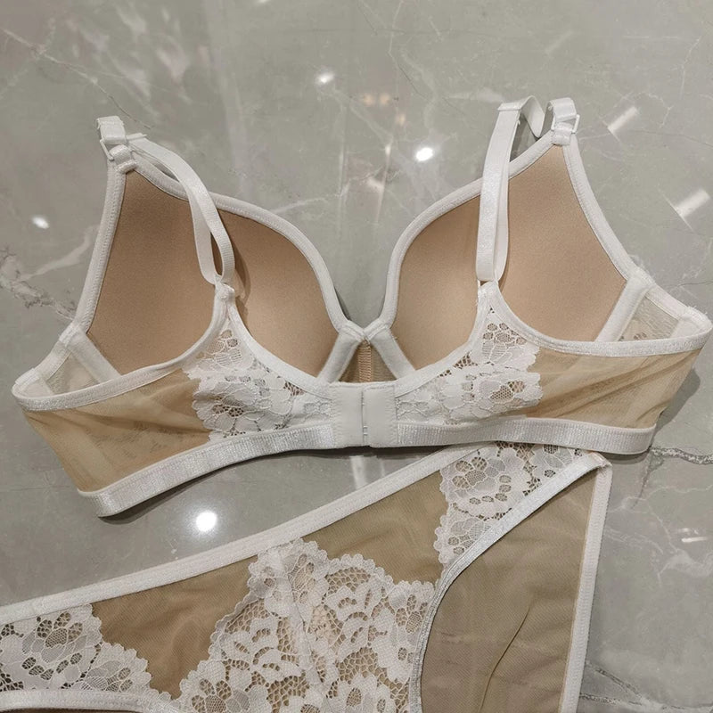 Conjunto de sujetador y bragas con forro fino de retazos de encaje sin espalda en U, ropa interior con realce, lencería hermosa para mujer, bragas de malla