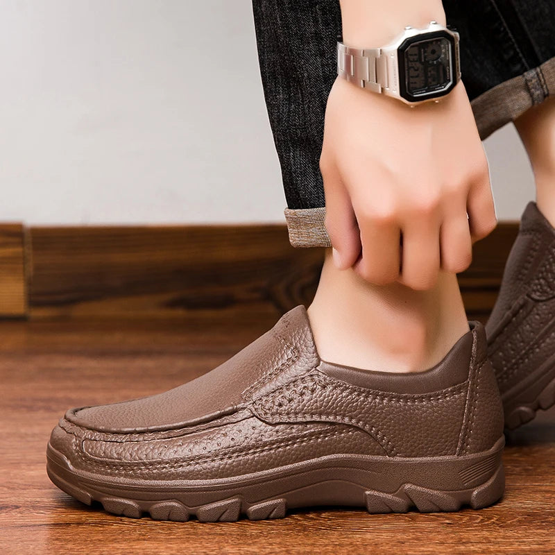 Zapatos de chef para hombre, zapatos de trabajo de cocina impermeables y a prueba de aceite, ultraligeros, antideslizantes, de suela blanda EVA, informales, para jardín
