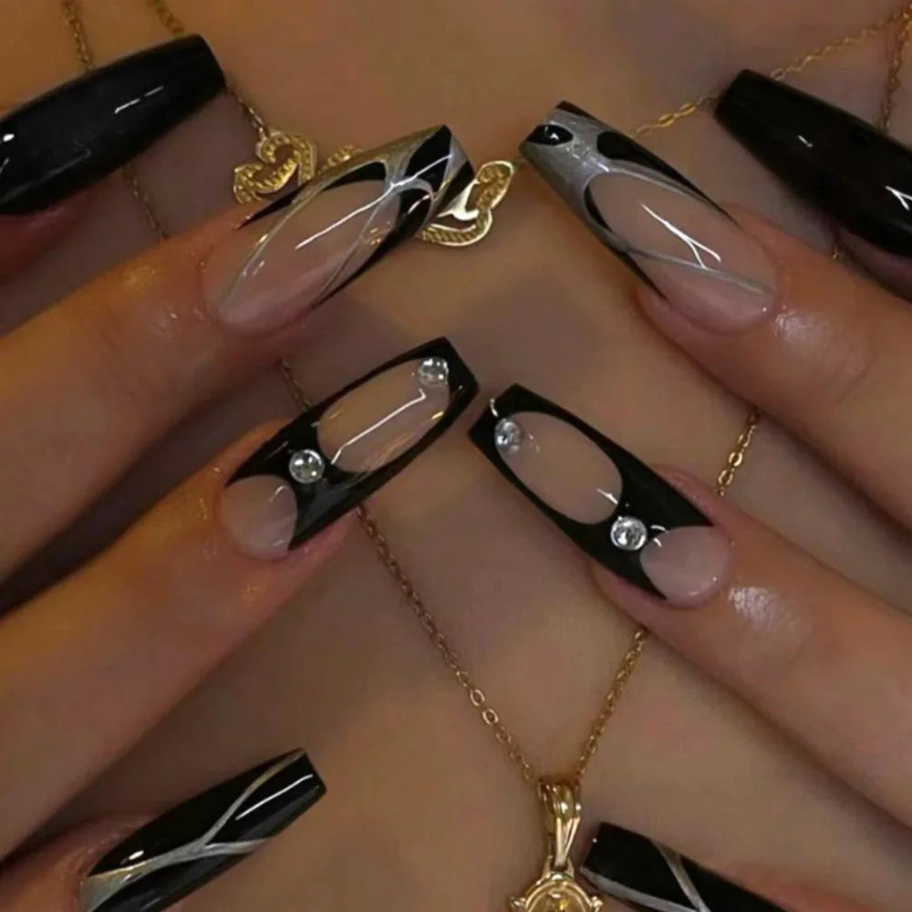 Uñas postizas negras con diseño de murciélago para Halloween, puntas de uñas decoradas con forma de almendra, con remaches y lazos, 24 unidades, uñas acrílicas reutilizables.