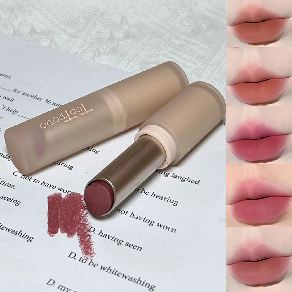 Lápiz Labial Mate de 6 Colores, Textura Sedosa, Sin Resecar, Fácil de Aplicar, Larga Duración, Antiadherente, Efecto Niebla