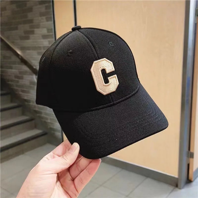 Sombreros para hombres 2023 nueva gorra de béisbol bordada con letra C Kpop moda pareja gorra Snapback hombres y mujeres sombreros para el sol Chapeau Homme