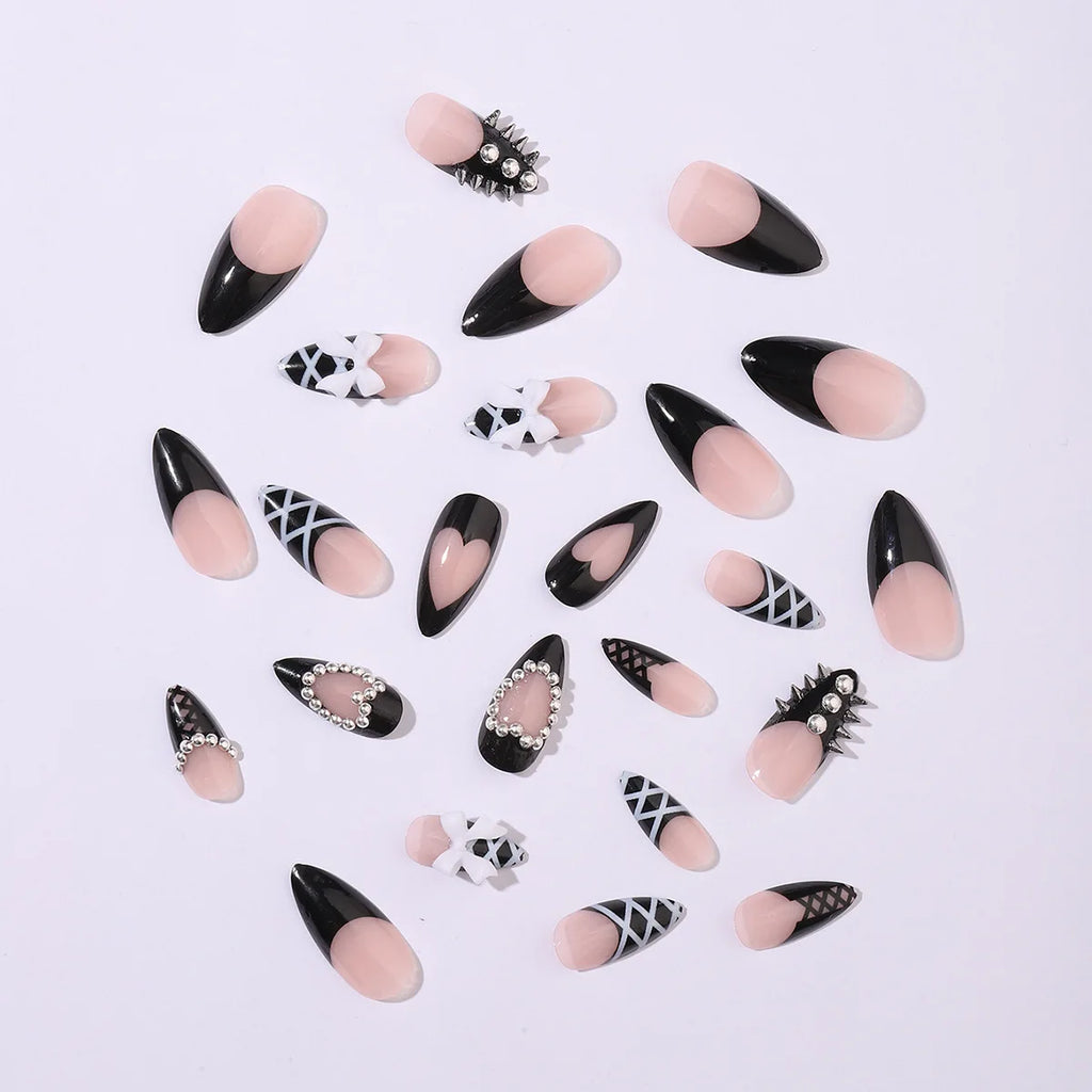 Uñas postizas negras con diseño de murciélago para Halloween, puntas de uñas decoradas con forma de almendra, con remaches y lazos, 24 unidades, uñas acrílicas reutilizables.