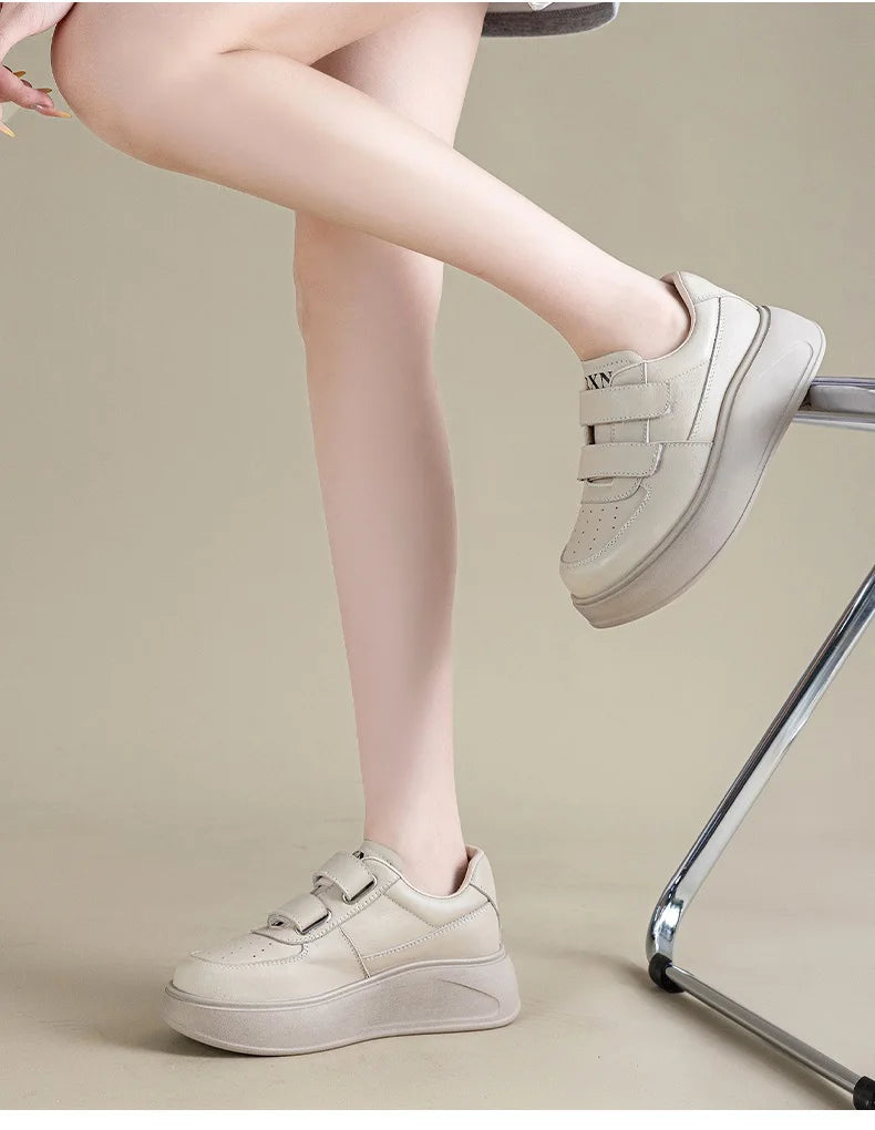 DRKANOL, zapatos de plataforma con suela gruesa y aumento de altura, zapatillas informales de cuero genuino para mujer, zapatos de tabla con gancho y bucle para mujer, color blanco