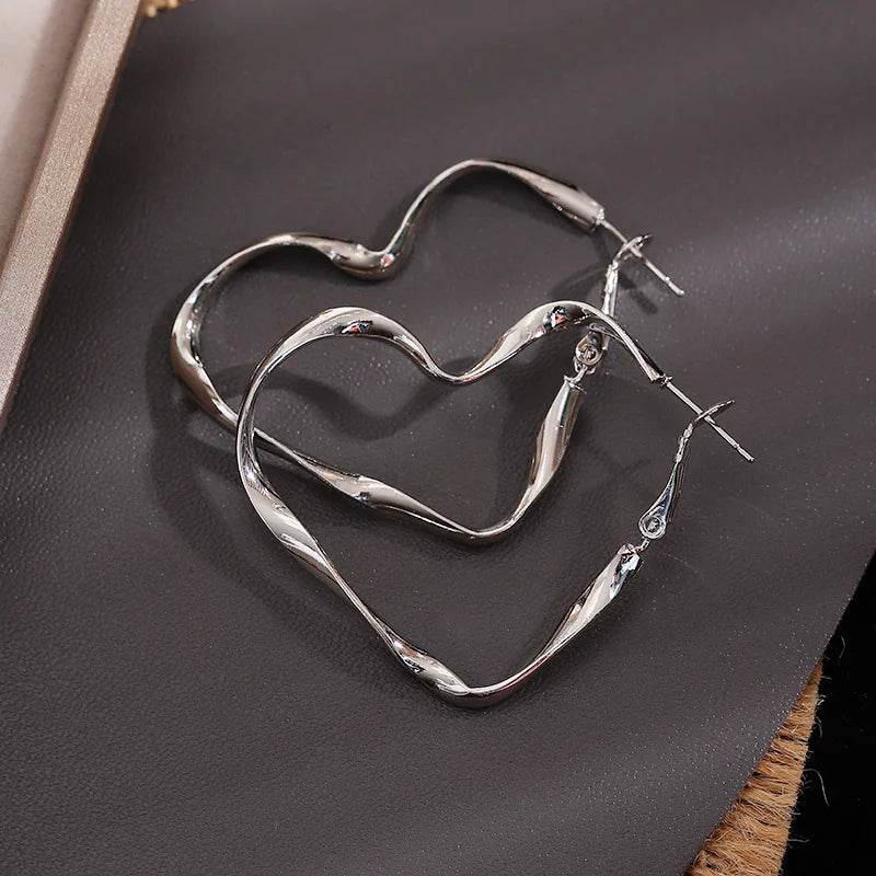 1 par de moda para mujer, moda, personalidad exagerada, diseño de corazón hueco, puño para niña, regalo de joyería de cumpleaños