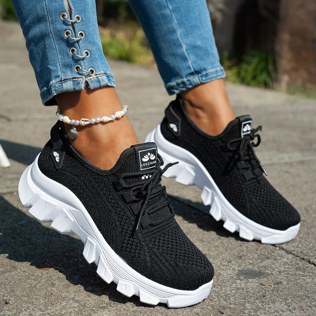 Zapatos de punto para mujer, zapatos ligeros y transpirables para mamá, talla grande, cómodos, antideslizantes, informales, suela plana, sin cordones, primavera 2025