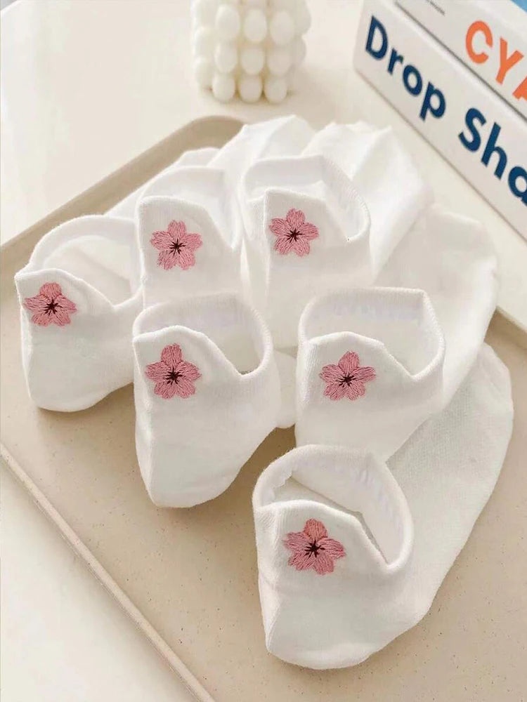 5 pares de calcetines cortos de dibujos animados para mujer, calcetines bonitos y versátiles a la moda con patrón de flores, calcetines transpirables suaves e informales que absorben el sudor