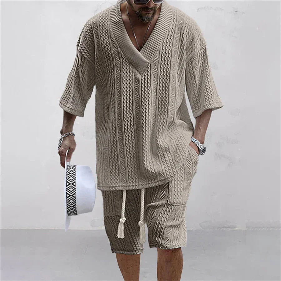 Conjunto de pantalones cortos informales para hombre, camiseta de manga corta con cuello en V y pantalones cortos, ropa de calle de punto, primavera y verano, 2024