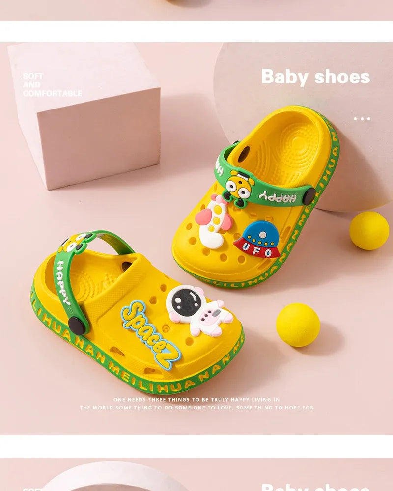 Zapatos de jardín para niños, bonitas sandalias de playa de dibujos animados de EVA, zapatillas de verano para bebés, zapatillas suaves de alta calidad para exteriores, zapatos con tapa