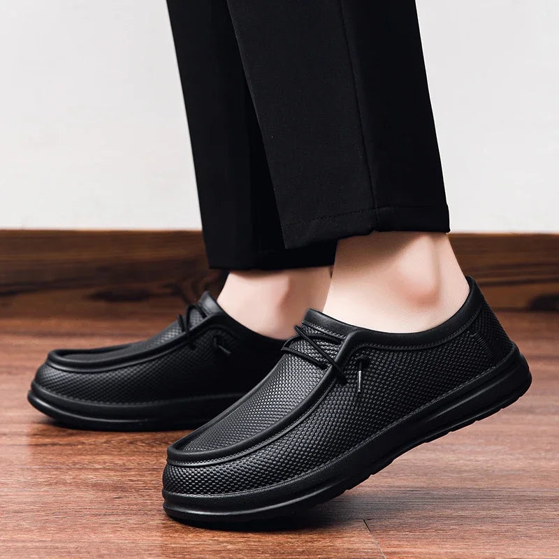 Zapatos de trabajo de cocina para hombre, zapatos de Chef impermeables antideslizantes, zapatos de trabajo informales a la moda para hombre, zapatos de agua para exteriores de talla grande 40-47