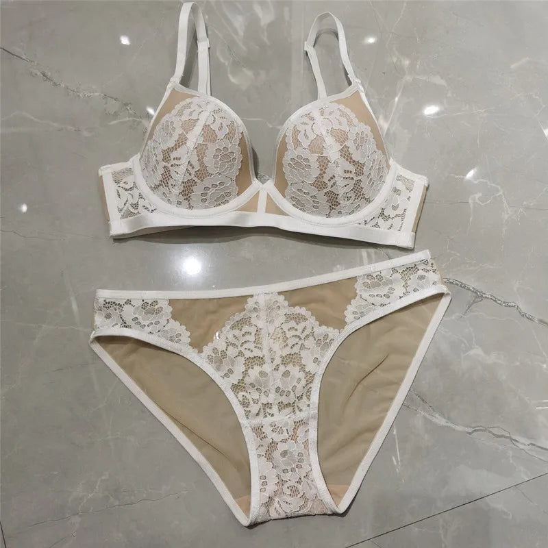 Conjunto de sujetador y bragas con forro fino de retazos de encaje sin espalda en U, ropa interior con realce, lencería hermosa para mujer, bragas de malla