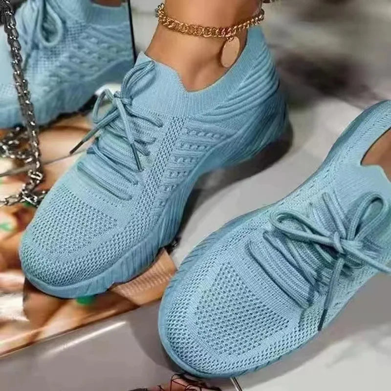 Zapatos deportivos informales rojos para mujer, zapatillas de tenis de malla cómodas, zapatillas ligeras para mujer, zapatos vulcanizados para estudiantes de talla grande 43, novedad de 2025