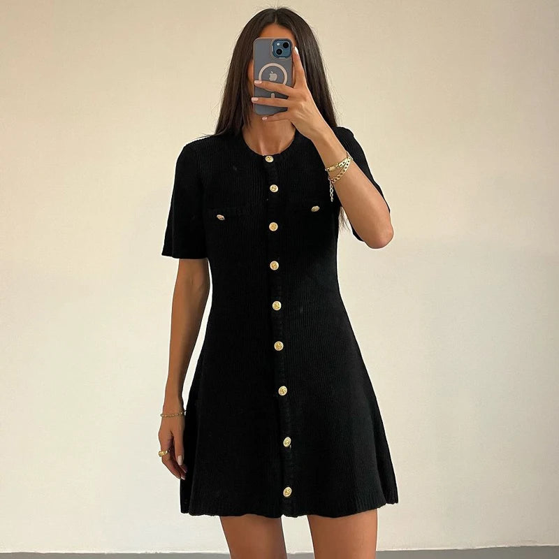 Minivestido blanco elegante de punto para mujer, suéter Sexy ajustado con botones de Metal, trajes de fiesta de vacaciones, otoño 2024