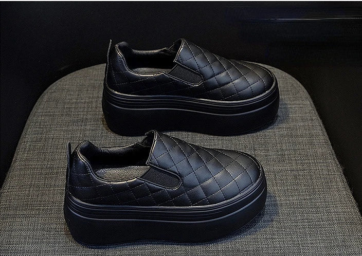 2025 zapatos de cuña de plataforma primavera otoño cabeza redonda Color sólido zapatillas gruesas Casual Slip on mocasines femeninos
