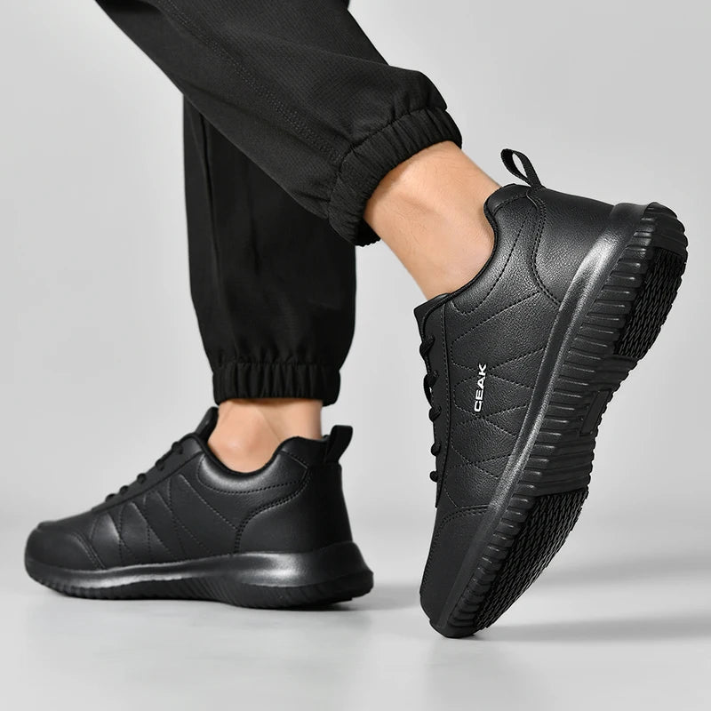 Zapatos de Chef de Hotel para las cuatro estaciones, antideslizantes, impermeables, a prueba de aceite, zapatos de trabajo de cocina, zapatillas ligeras y transpirables para caminar al aire libre para hombres