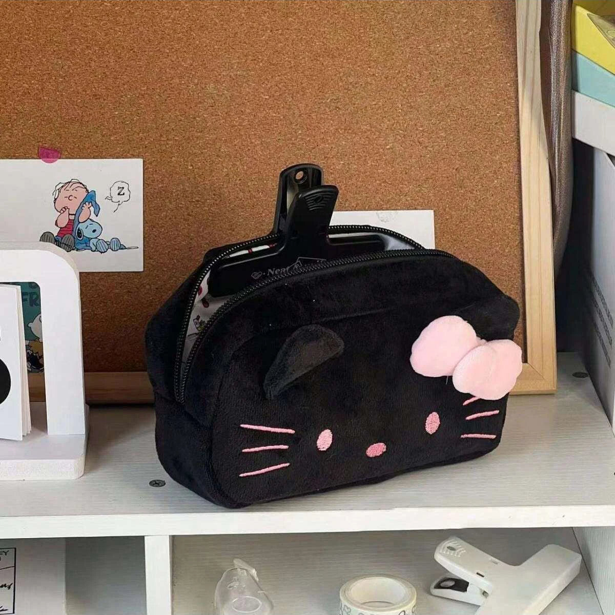 Estuche de lápices de felpa con dibujos animados, bolsa de papelería de gran capacidad, caja de almacenamiento de papelería para la vuelta al colegio (sin clips), 1 ud.