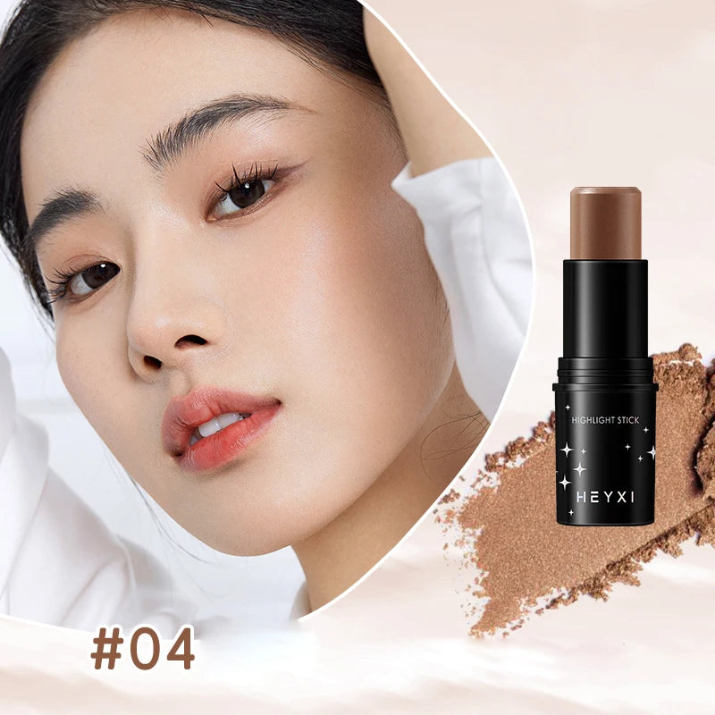 Barra de maquillaje de alto brillo, resistente al agua y al sudor, disponible en varios colores, con un aspecto natural tridimensional.