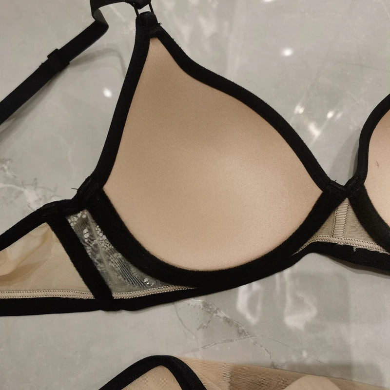 Conjunto de sujetador y bragas con forro fino de retazos de encaje sin espalda en U, ropa interior con realce, lencería hermosa para mujer, bragas de malla