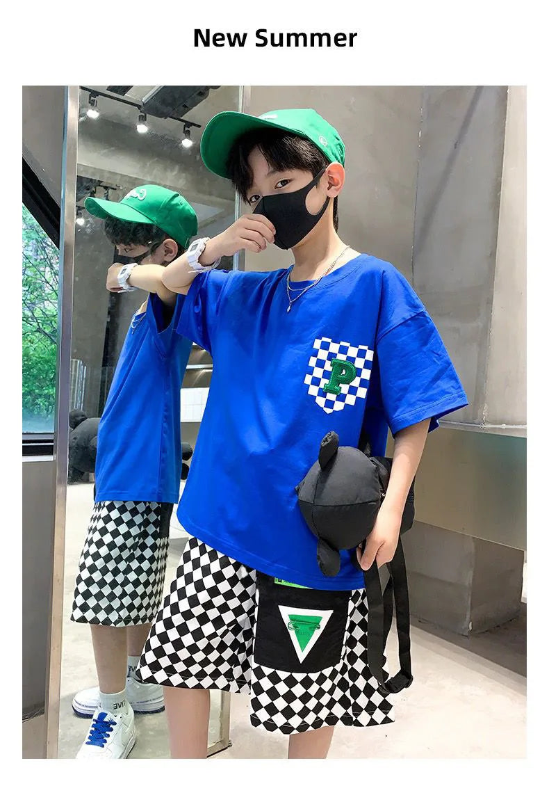 Conjunto de ropa de moda para niños, ropa de verano de manga corta para adolescentes, traje, camiseta con letras, pantalones cortos a cuadros, 2 uds., trajes de ropa de descanso para niños