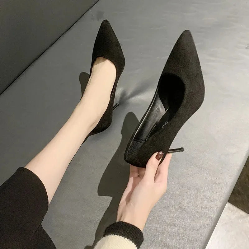 Primavera y otoño nuevos tacones altos negros Mujer boca poco profunda puntiaguda delgada con temperamento Sexy Zapatos individuales Zapatos De Mujer
