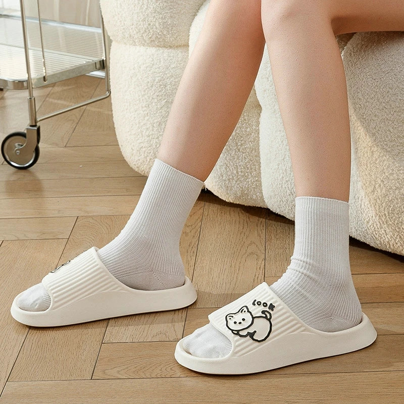 Zapatillas de baño con plataforma gruesa para mujer, chanclas antideslizantes de dibujos animados de gato, sandalias de playa de verano, zapatos de interior, 2023