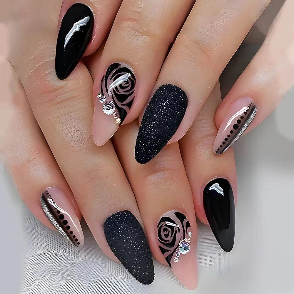 Uñas postizas negras con diseño de murciélago para Halloween, puntas de uñas decoradas con forma de almendra, con remaches y lazos, 24 unidades, uñas acrílicas reutilizables.