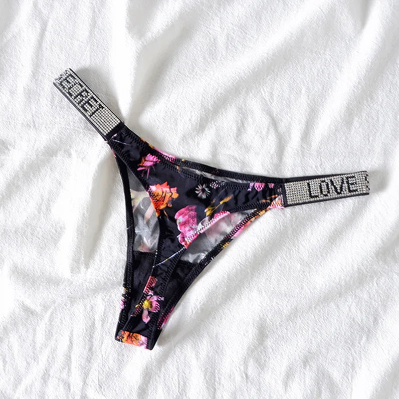 Tangas sexis de cintura baja para mujer, bragas con diamantes de imitación y letras, Tanga deportiva, pantalones cortos, calzoncillos con espalda en T, talla S-XL para Fitness