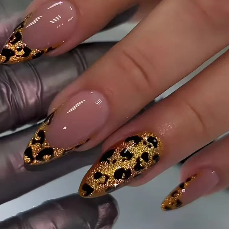 Uñas postizas negras con diseño de murciélago para Halloween, puntas de uñas decoradas con forma de almendra, con remaches y lazos, 24 unidades, uñas acrílicas reutilizables.