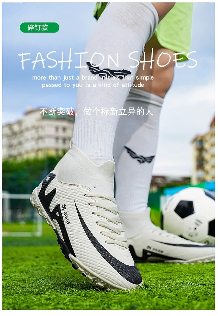 Zapatos de fútbol rosas a la moda para hombre, botas de fútbol ligeras profesionales con calcetín, zapatillas de fútbol originales antideslizantes para exteriores